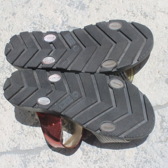 Electric Karma Red & Silver Sandals Woman Size 8 Glitter Shiny Slip On Metallic - Picture 9 of 10